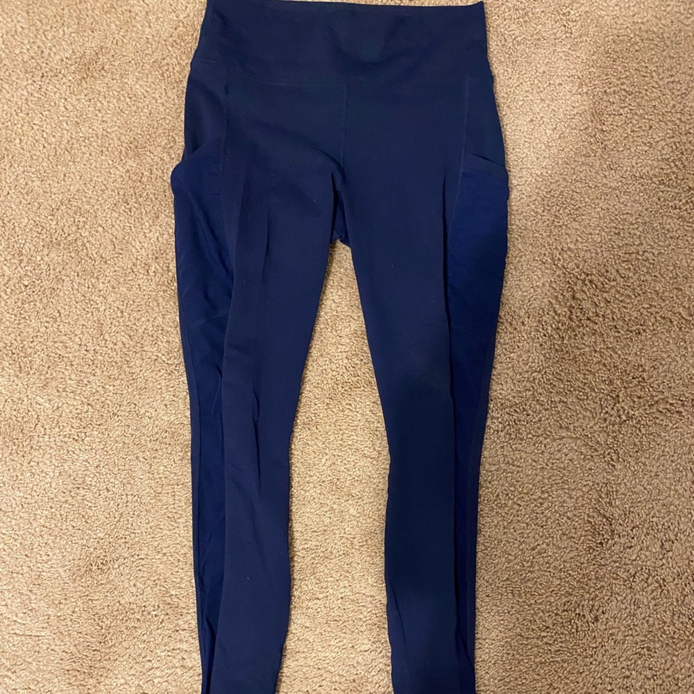 Navy fabletics leggings